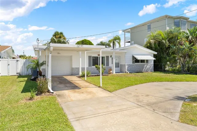 $375,000 | 13538 Leslie Drive, Hudson, FL 34667