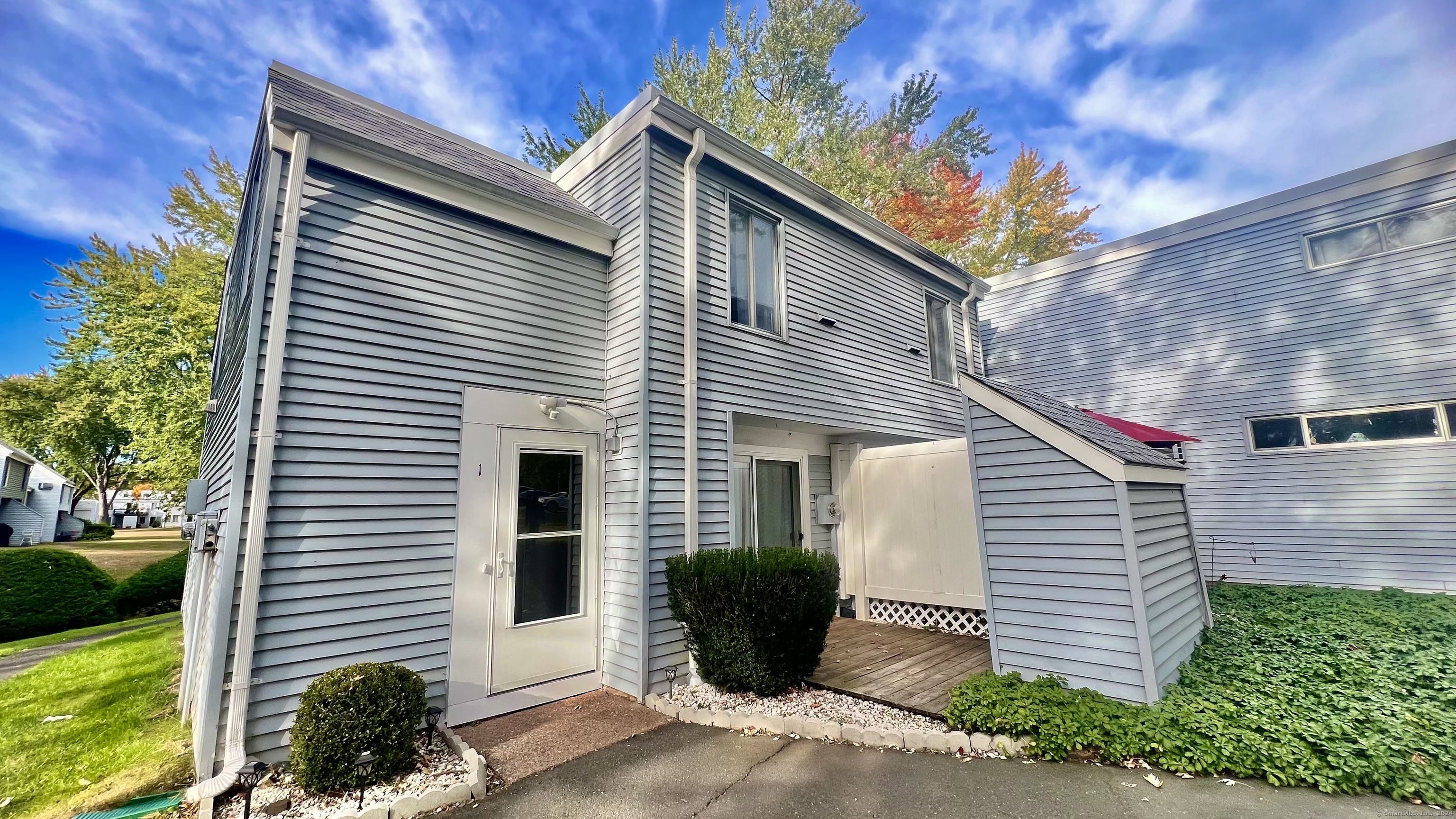 1 Cinnamon Spring, Unit 1 South Windsor, CT 06074 - Photo 1 of 16