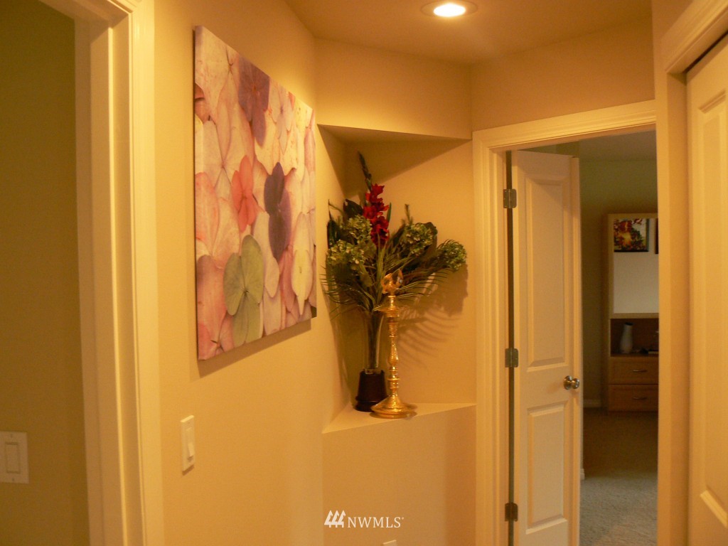 5301 Northeast 2nd Court Renton, WA 98059 - Photo 17 of 22 Gallery Image 17