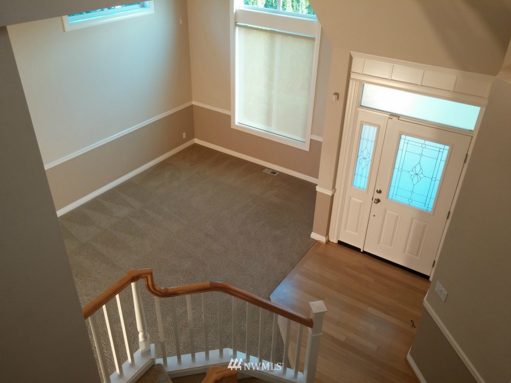 5301 Northeast 2nd Court Renton, WA 98059 - Photo 6 of 22 Gallery Image 6