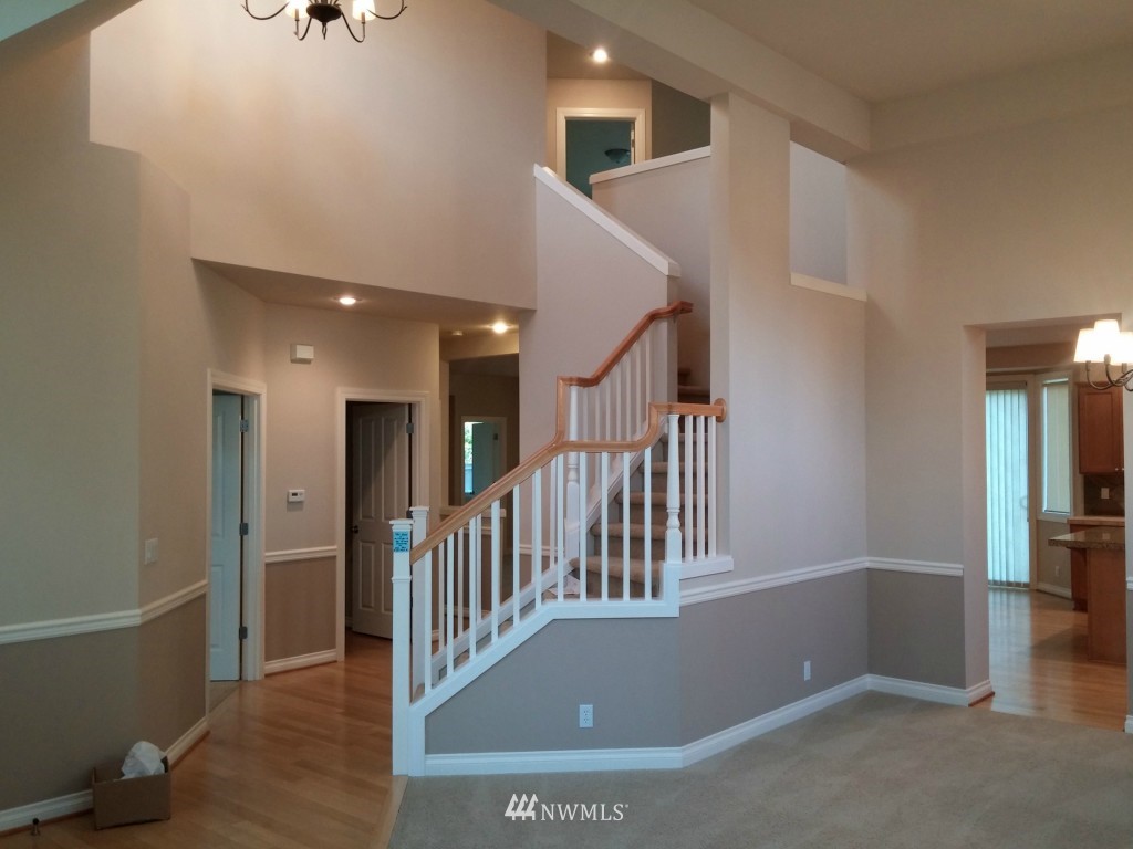 5301 Northeast 2nd Court Renton, WA 98059 - Photo 7 of 22 Gallery Image 7