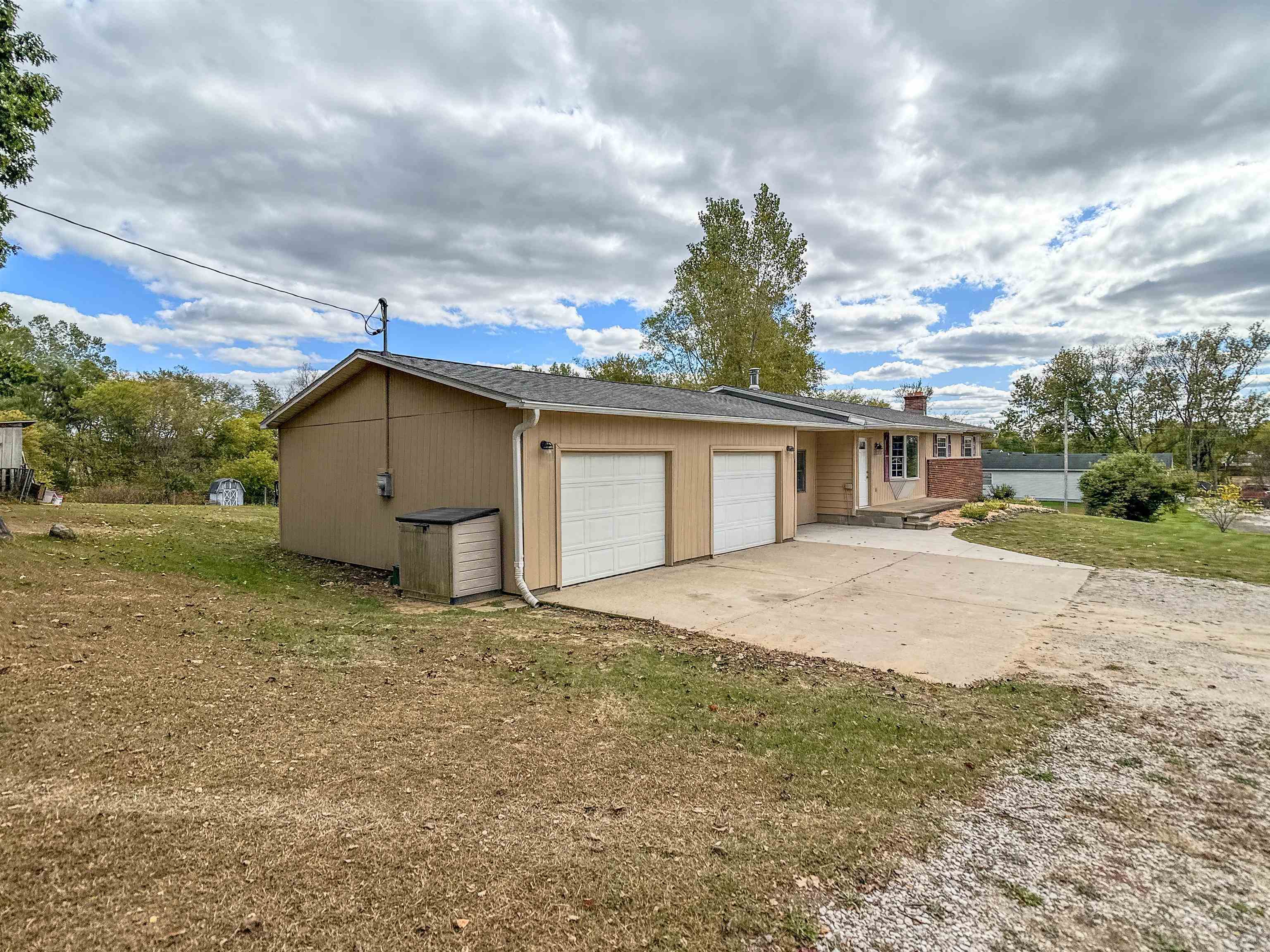 14392 North Vassar Road Millington, MI 48746 - Photo 55 of 95 50191154-d1b49bfb-f9e1-4dcd-8433-9ef385a163ef.JPG