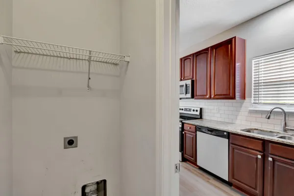 $2,000 | 117 Lynches River Drive, Summerville, SC 29485