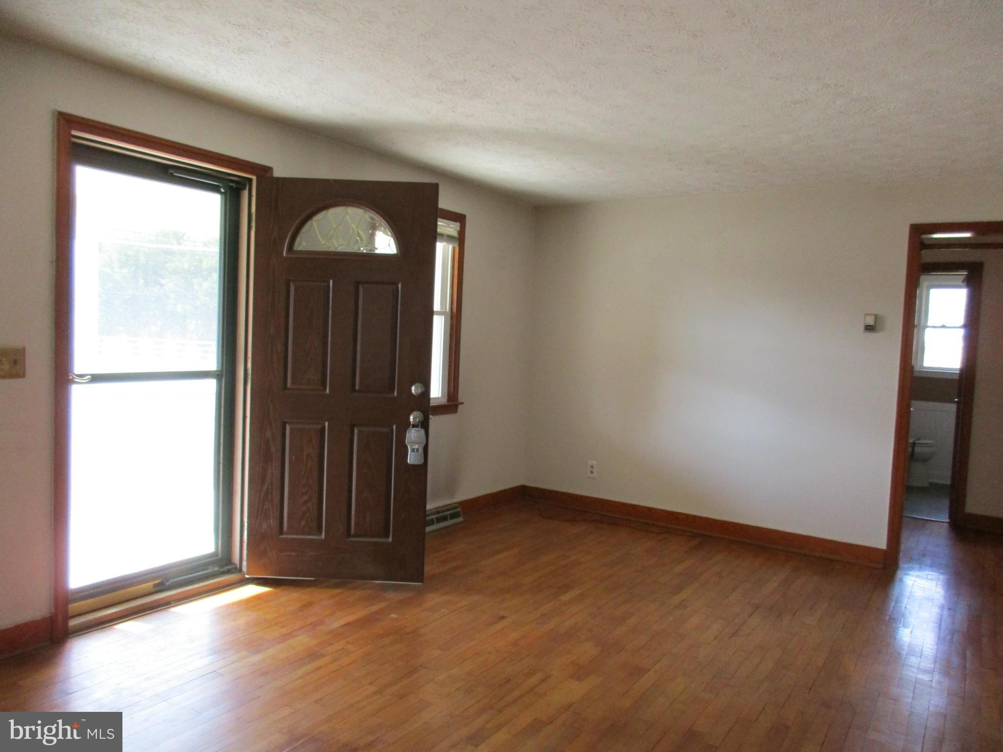1419 Prospect Mill Road Bel Air, MD 21015 - Photo 3 of 21 Living Room