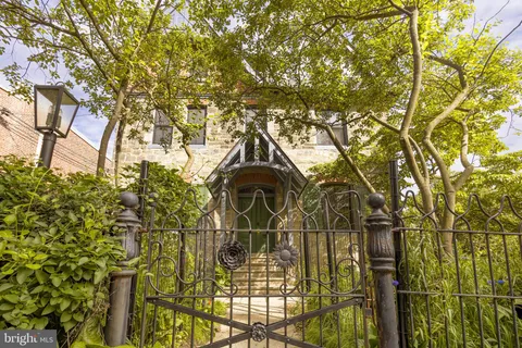 $1,895,000 | 148 West Highland Avenue, Philadelphia, PA 19118