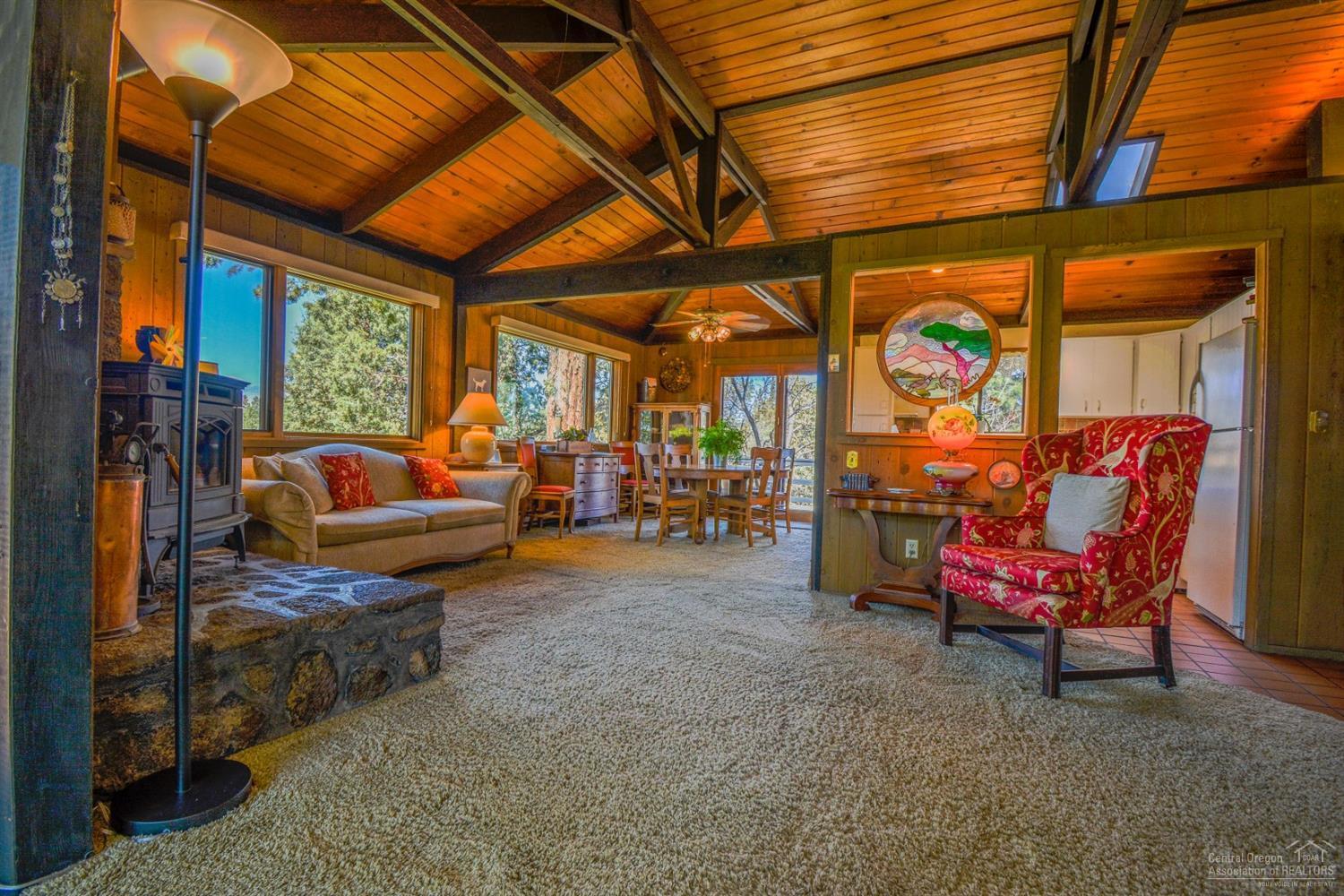 20410 Rogers Road Bend, OR 97703 - Photo 8 of 25 Additional Photo