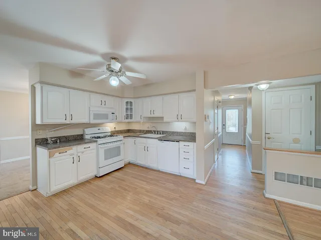 $515,500 | 6025 Hosta Court, Elkridge, MD 21075