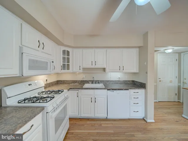 $515,500 | 6025 Hosta Court, Elkridge, MD 21075