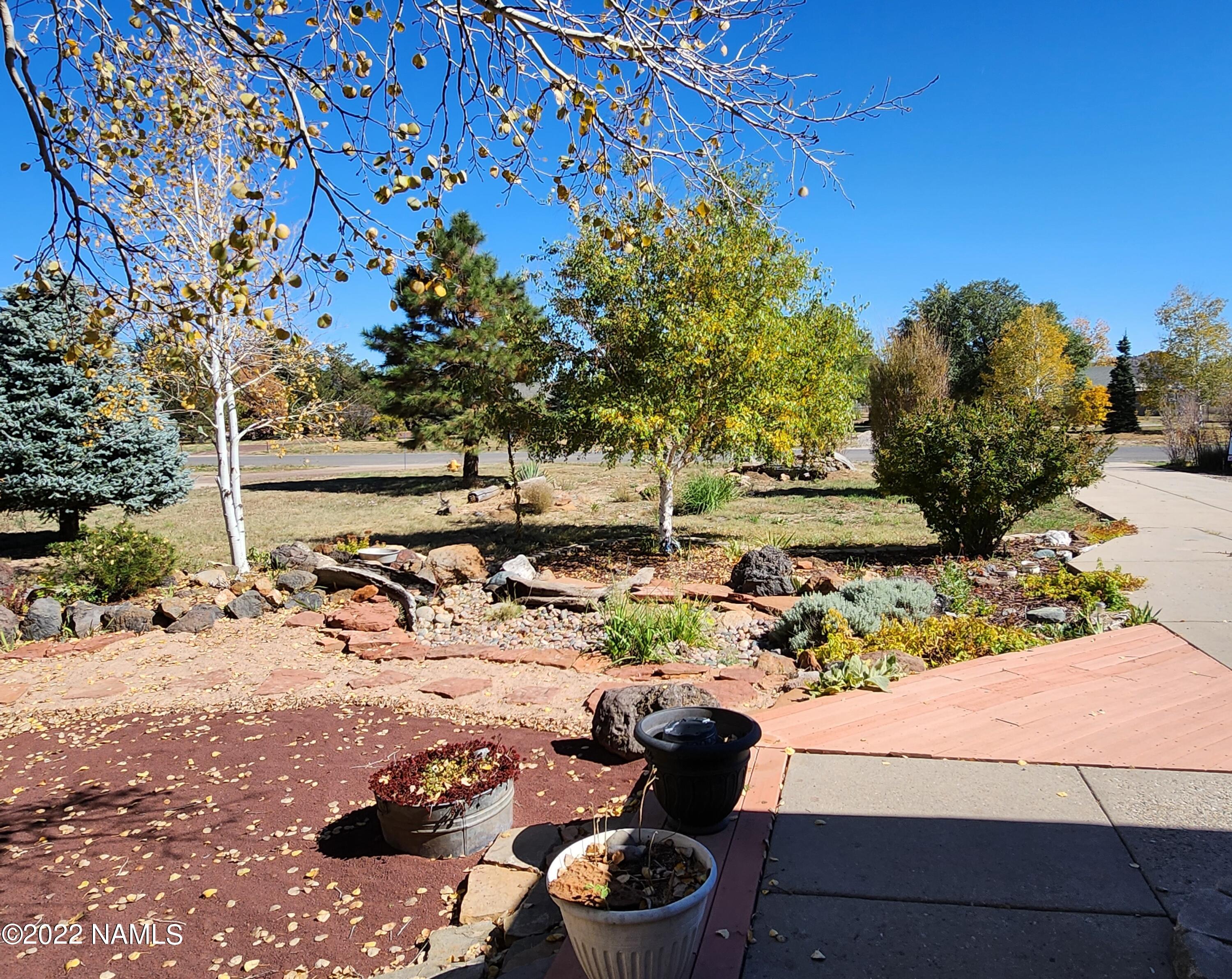 9682 Pioneer Valley Road Flagstaff, AZ 86004 - Photo 6 of 43 front yard