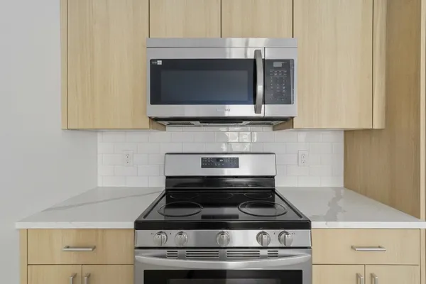 $2,935 | 1035 Commonwealth Avenue, Unit 208, Boston, MA 02215