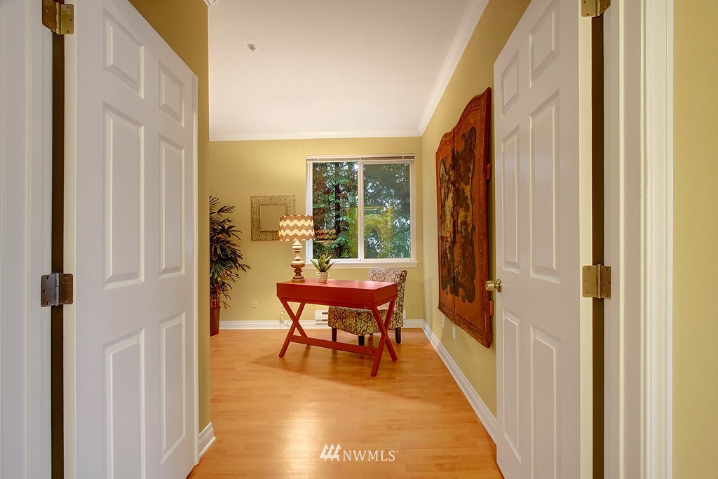 7583 Old Redmond Road, Unit C208 Redmond, WA 98052 - Photo 2 of 15 Gallery Image 2