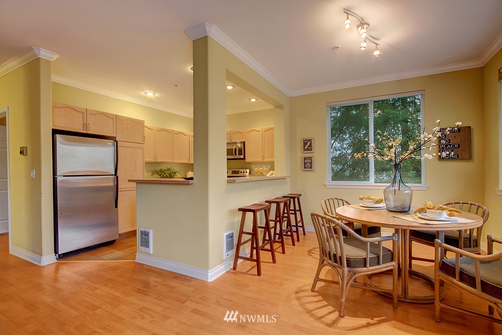 7583 Old Redmond Road, Unit C208 Redmond, WA 98052 - Photo 6 of 15 Gallery Image 6