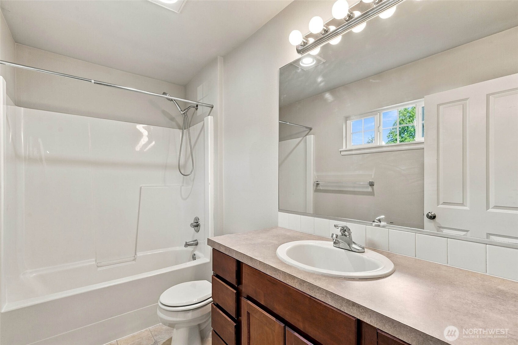 4426 Roxanna Loop Southeast Lacey, WA 98503 - Photo 22 of 36 Gallery Image 22