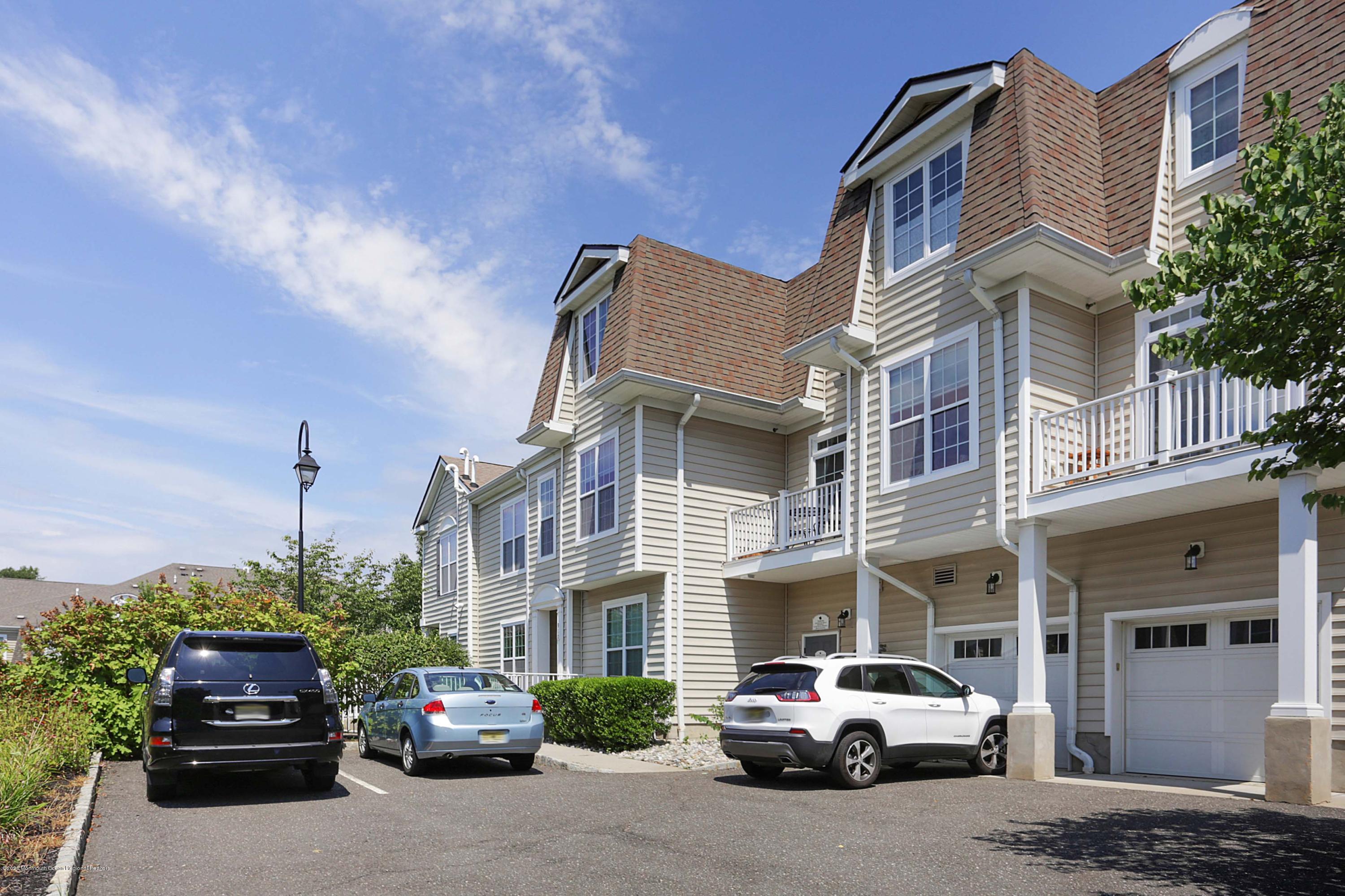 911 Abby Road Middletown, NJ 07748 - Photo 27 of 28 IMG_5531_2_3_4_5