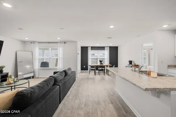 $2,350 | 4000 Millicent Lane, Panama City, FL 32404