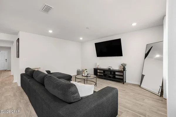 $2,350 | 4000 Millicent Lane, Panama City, FL 32404