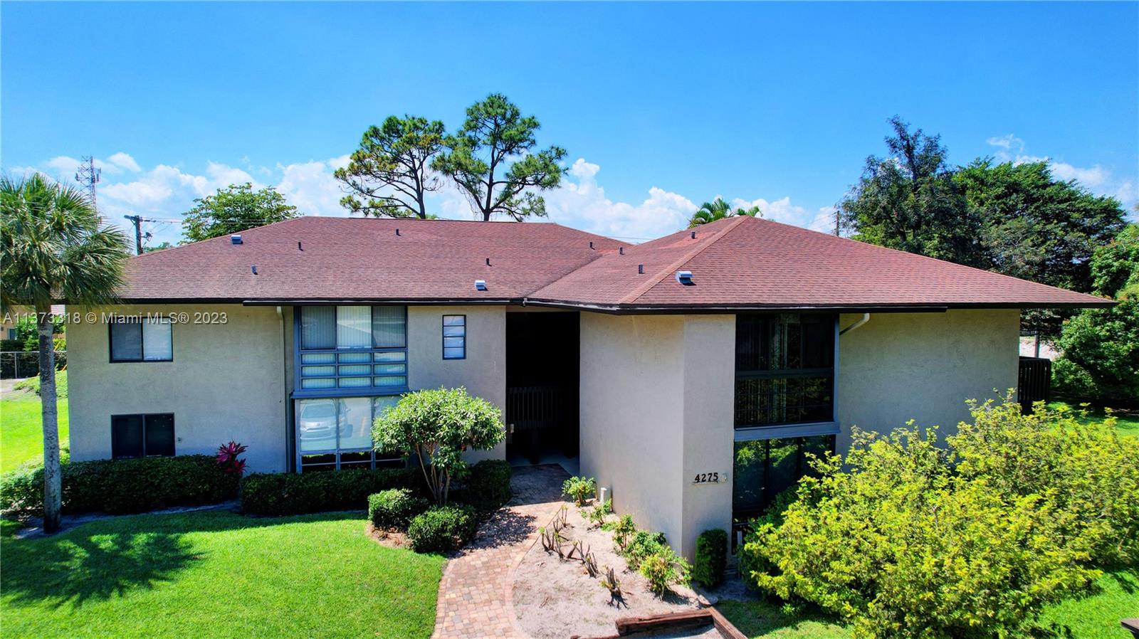 4275 Wood Ride Road, Unit E Boynton Beach, FL 33436 - Photo 16 of 28 Gallery Image 16