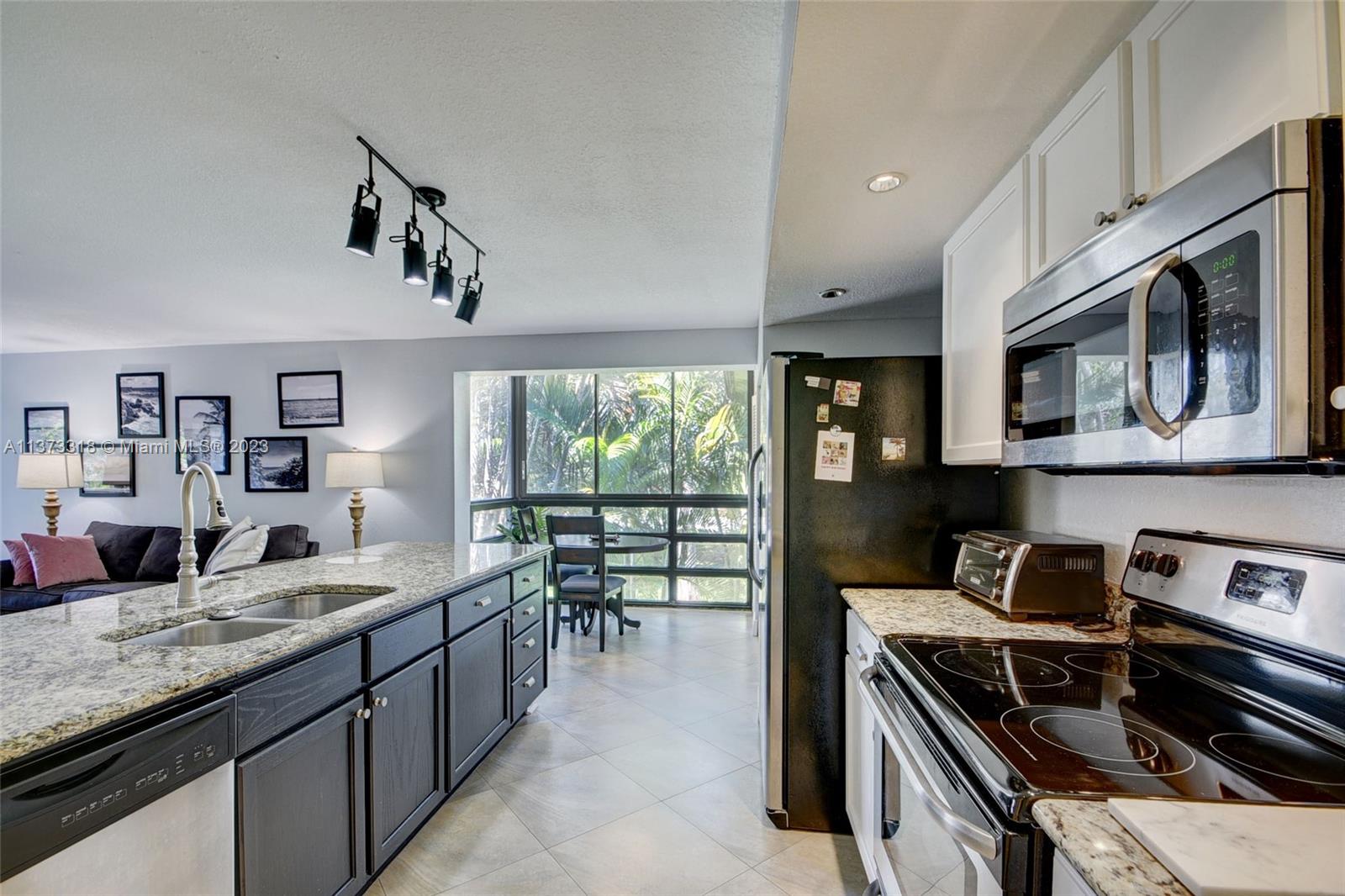 4275 Wood Ride Road, Unit E Boynton Beach, FL 33436 - Photo 3 of 28 Gallery Image 3