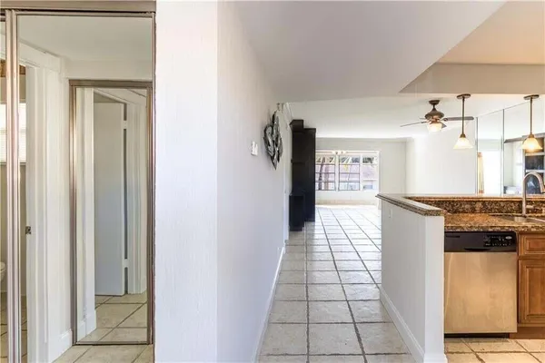 $1,725 | 2800 Fiore Way, Unit 2060, Delray Beach, FL 33445