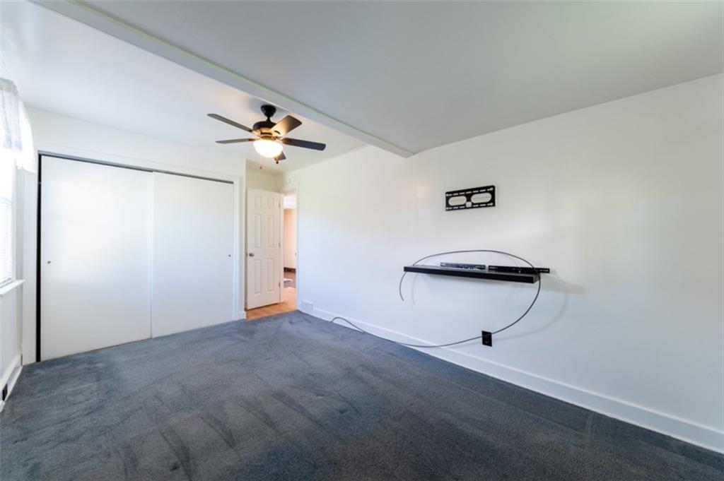 222 Reis Run Road Pittsburgh, PA 15237 - Photo 18 of 25 a very nice looking room with a ceiling fan