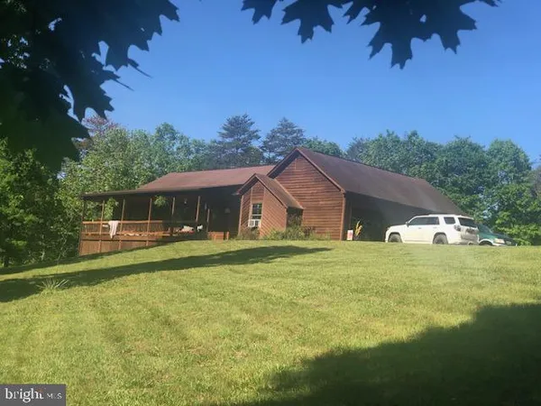 $724,900 | 170 Bloomery Pike, Cross Junction, VA 22625
