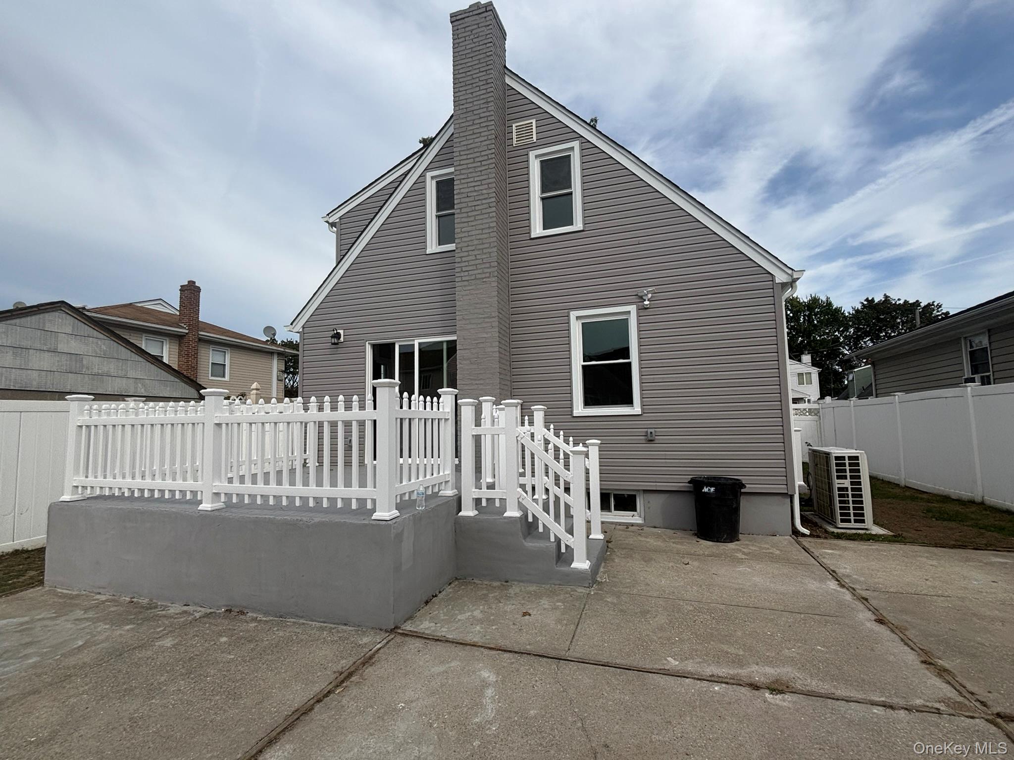 3154 Roxbury Road Oceanside, NY 11572 - Photo 18 of 20