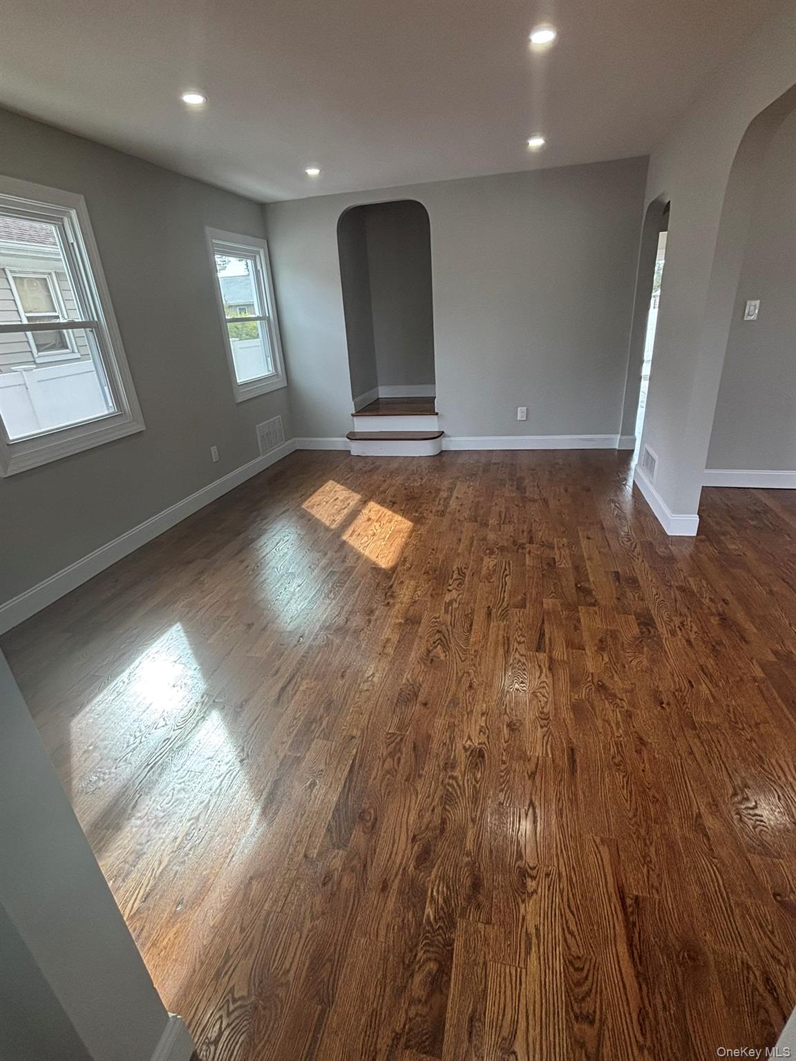 3154 Roxbury Road Oceanside, NY 11572 - Photo 2 of 20