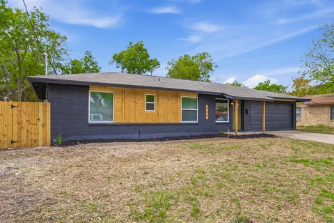 $349,999 | 309 East Lola Drive, Austin, TX 78753