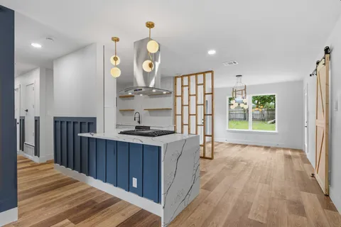 $349,999 | 309 East Lola Drive, Austin, TX 78753