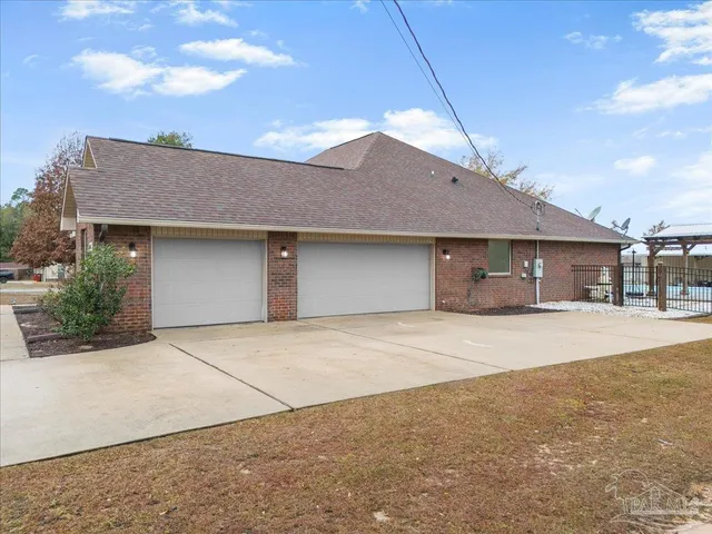 $550,000 | 2642 Grandaddy Lane, Jay, FL 32565