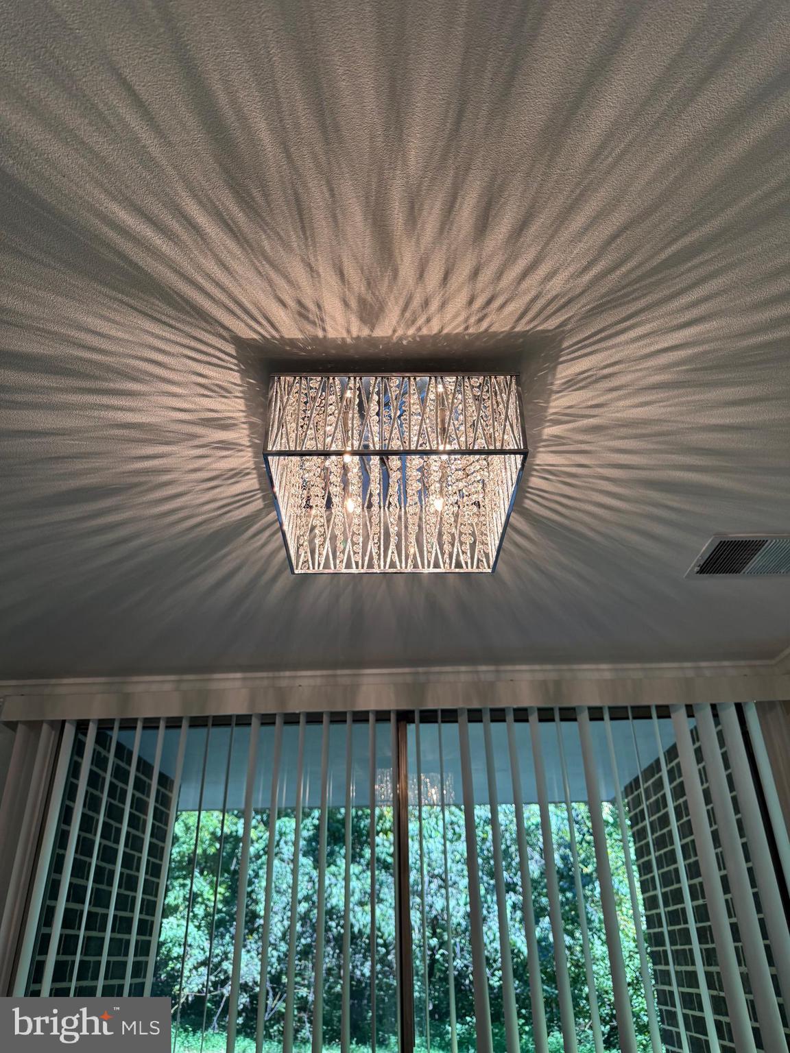 10244 Prince Place, Unit 21T3 Upper Marlboro, MD 20774 - Photo 28 of 64 Din Rm light fixture