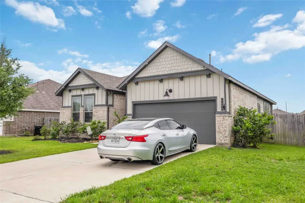 $335,000 | 4606 Seabourne Landing Drive, Rosenberg, TX 77469