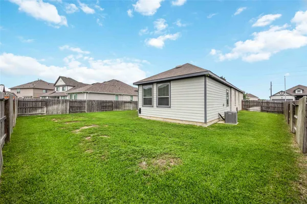 $335,000 | 4606 Seabourne Landing Drive, Rosenberg, TX 77469