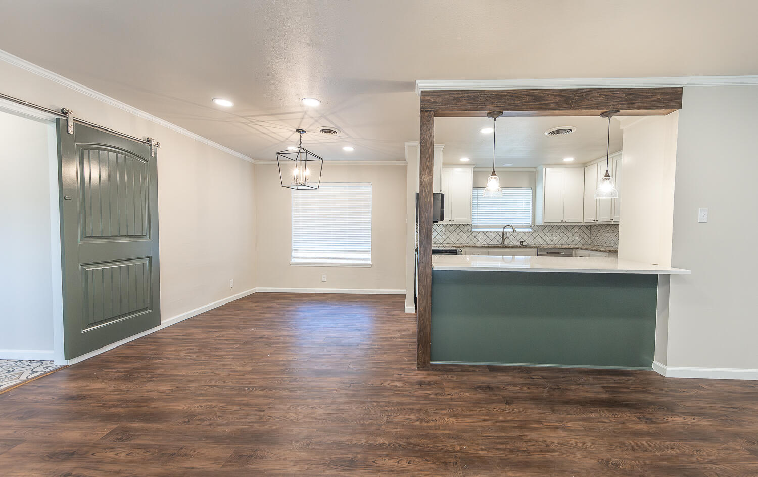 1304 8th Street Shallowater, TX 79363 - Photo 8 of 28 2L9A1171