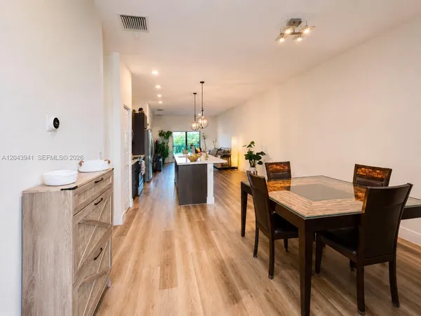 $3,100 | 8015 Northwest 104th Avenue, Unit 21, Doral, FL 33178