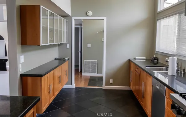 $6,800 | 475 Cliff Drive, Pasadena, CA 91107