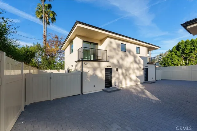 $4,500 | 14121 Emelita Street, Sherman Oaks, CA 91401
