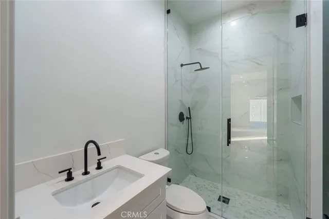 $4,500 | 14121 Emelita Street, Sherman Oaks, CA 91401