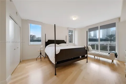 $5,900 | 901 Brickell Key Boulevard, Unit 609, Miami, FL 33131