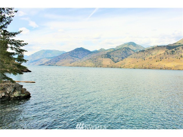 18840 South Lakeshore Road Chelan, WA 98816 - Photo 1 of 15 Gallery Image 1