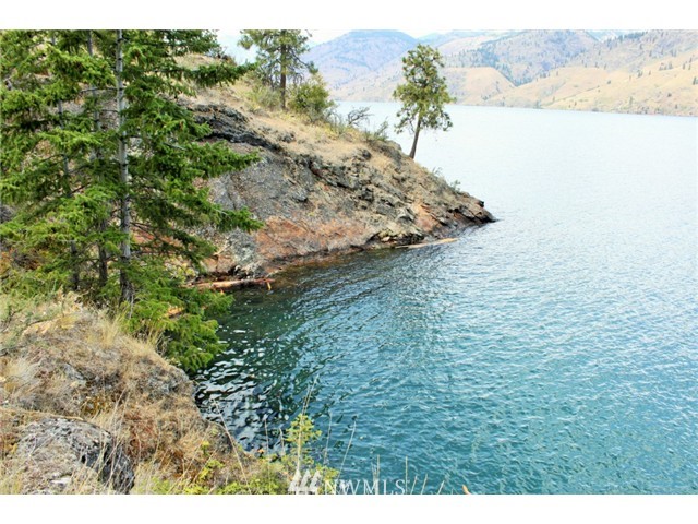 18840 South Lakeshore Road Chelan, WA 98816 - Photo 2 of 15 Gallery Image 2