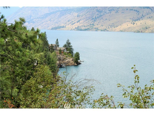 18840 South Lakeshore Road Chelan, WA 98816 - Photo 4 of 15 Gallery Image 4