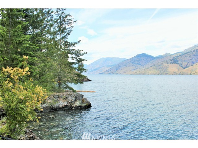 18840 South Lakeshore Road Chelan, WA 98816 - Photo 5 of 15 Gallery Image 5