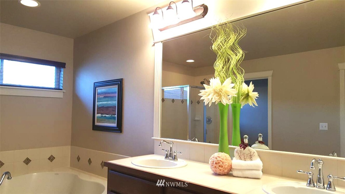 16503 38th Avenue Southeast Bothell, WA 98012 - Photo 14 of 21 Gallery Image 14