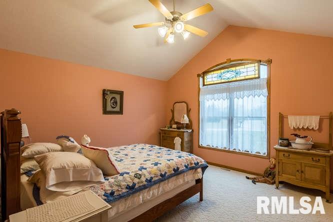 2233 Hickory Hills Road Muscatine, IA 52761 - Photo 11 of 24 Gallery Image 11