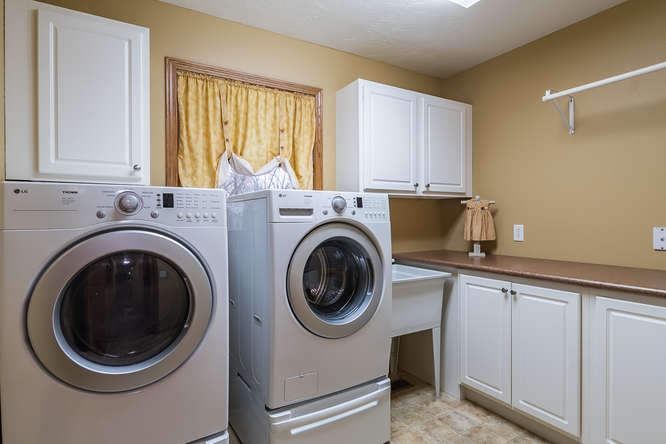 2233 Hickory Hills Road Muscatine, IA 52761 - Photo 14 of 24 Gallery Image 14
