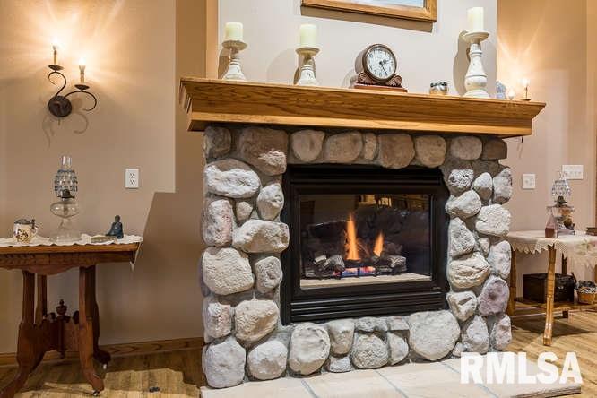 2233 Hickory Hills Road Muscatine, IA 52761 - Photo 6 of 24 Gallery Image 6