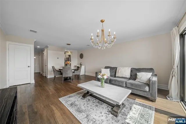 $639,000 | 101 Highway 5, Unit 304, Edgewater, NJ 07020