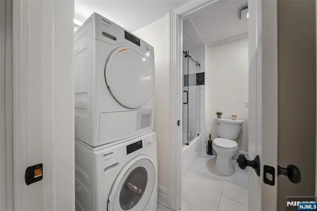 $639,000 | 101 Highway 5, Unit 304, Edgewater, NJ 07020