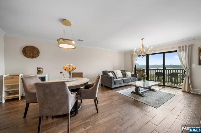 $639,000 | 101 Highway 5, Unit 304, Edgewater, NJ 07020